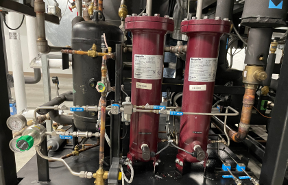 Diagram showing key features of CO2 in refrigeration systems